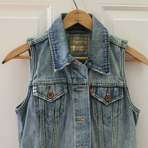 Levi's distressed denim vest